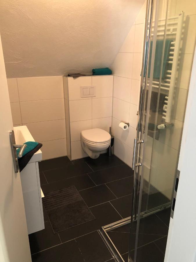 Charmante Ferienwohnungen Auf Reitstall Wasserburg Anstel - Ein Ort Zum Wohlfuehlen Und Entspannen Rommerskirchen Bagian luar foto